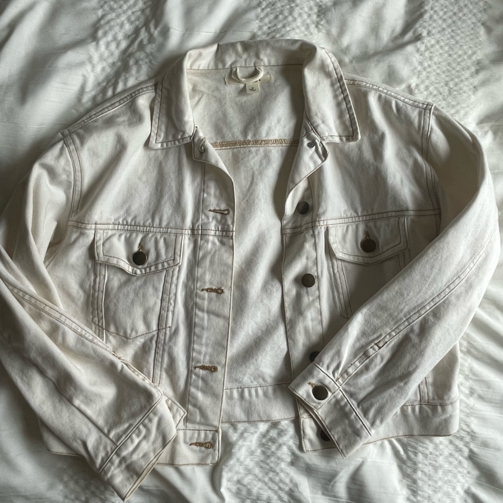 Cropped White denim jacket